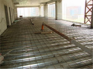 钢构建筑的改变荷载传递加层法