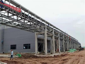 柱间支撑提升钢构厂房的抗震性能