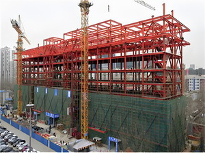 钢构高层的伸臂桁架设置