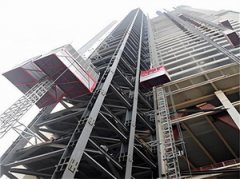 解析钢构高层巨型框架体