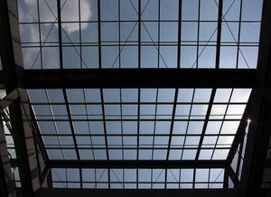 钢构建筑的天窗形式