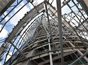 钢构高层抗倾覆设计的优化策略